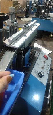 Precisión máquina de corte de plomo condensador automático para luces LED de metal