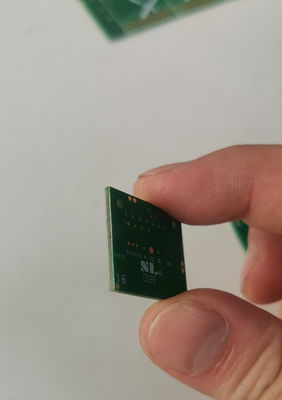 Máquina de corte de curvas PCBA sin conexión, máquina enrutadora PCBA de mesa simple y doble